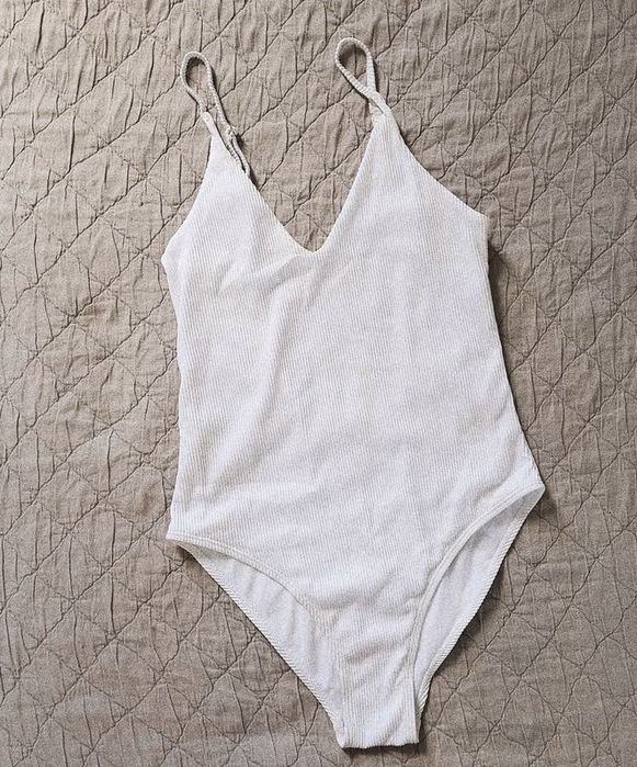 Fatos de banho e biquínis