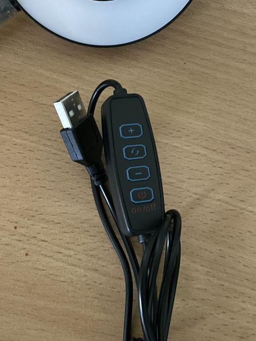 Lampa biurkowa LED