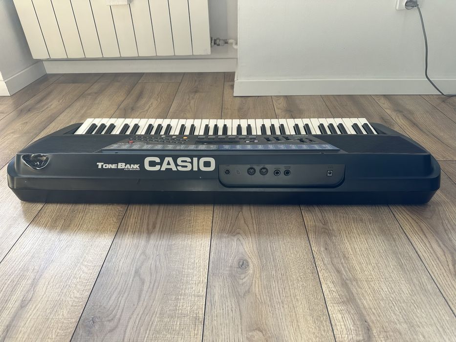 Keyboard Casio CT-700