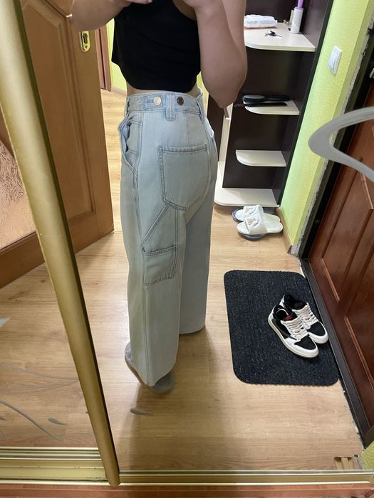 Джинси stradivarius