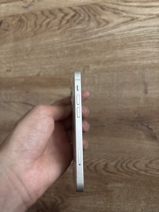 Iphone 12 mini uszkodzony