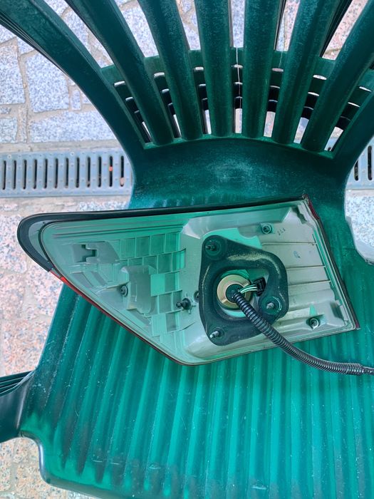 Pisca direito Lexus IS 220D