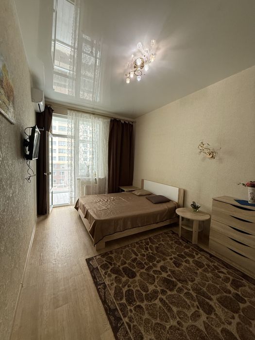 Сдам евродвушку 21 жемчужина Кадоры таирова  низкий этаж