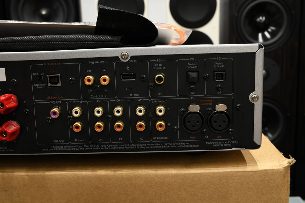 Zadbany wzmacniacz stereo Cambridge Audio CXA80 + pilot i DAC