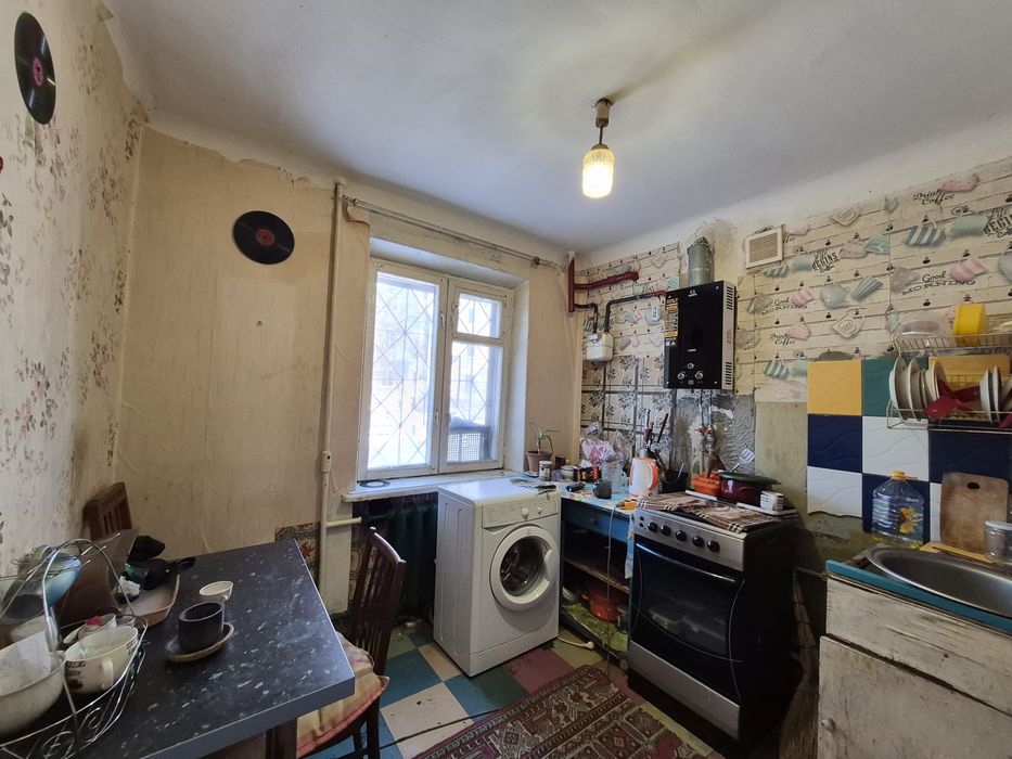 Продам 2 комн квартиру проспект Богдана Хмельницького