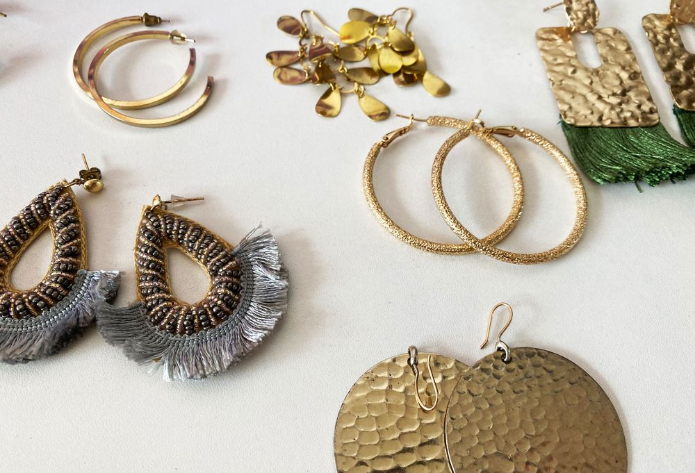 Coleção de 14 pares de brincos, tudo NOVO!