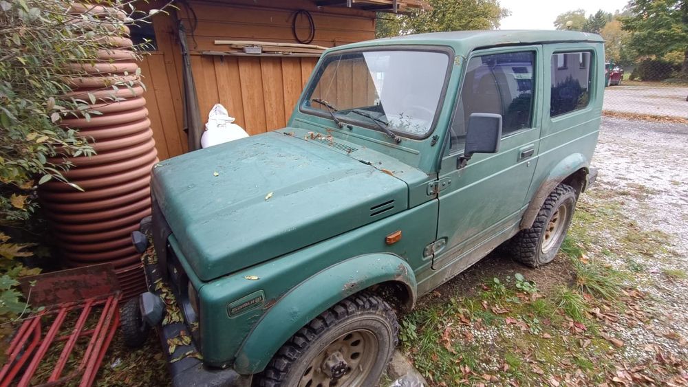 Suzuki Samurai