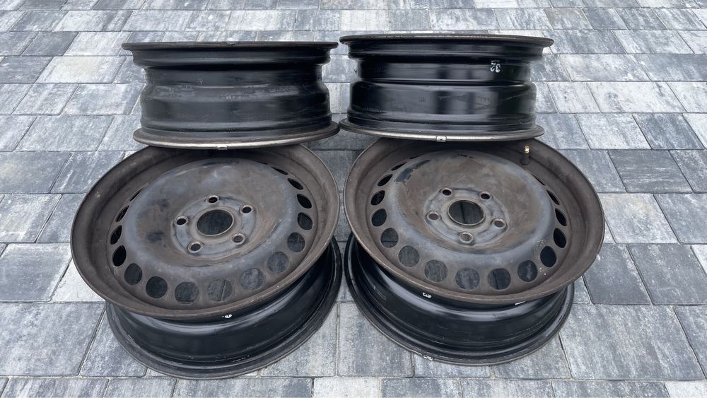 Felgi stalowe R15’ stan dobry