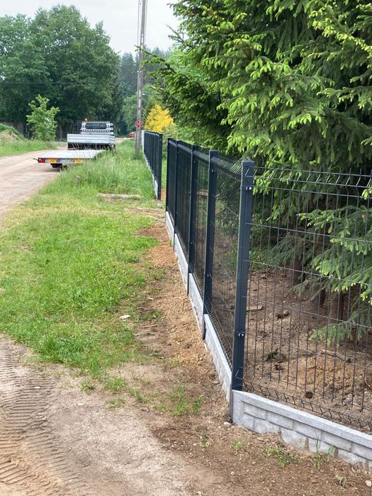 Montaż ogrodzeń kompleksowo panele, podmurówki, siatki, bramy, automatyka