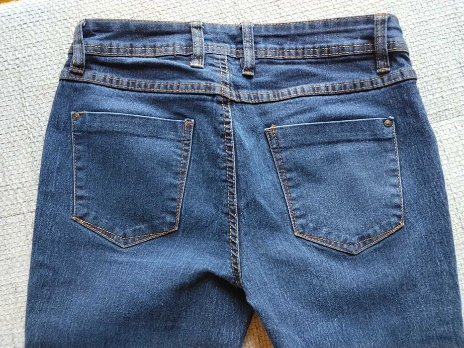 Spodnie zwężane skinny