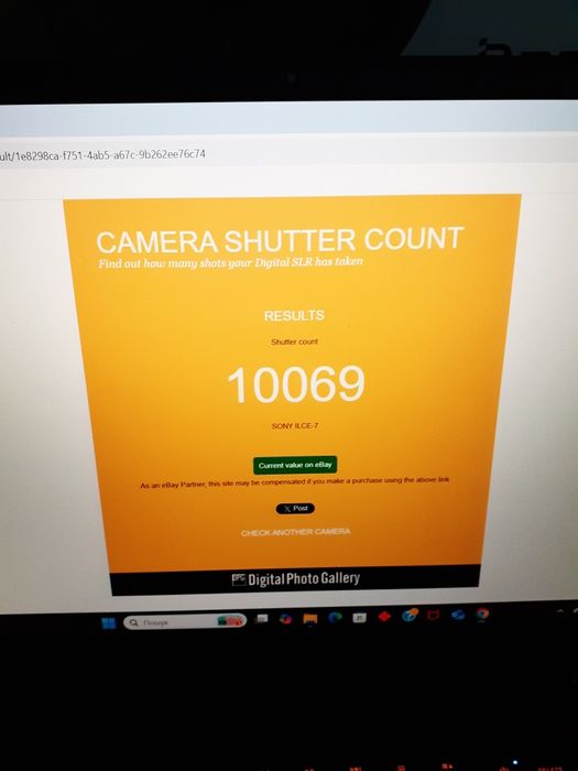 Фотоапарат SONY a7 + 4 акумулятори та карта пам'яті