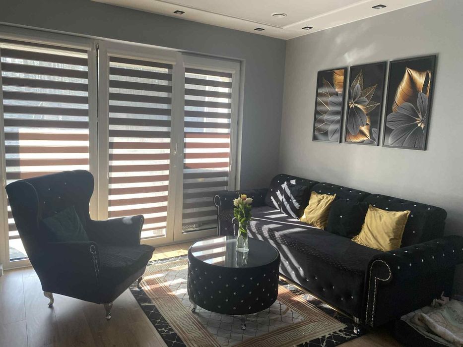 Dom wolnostojący z garazem