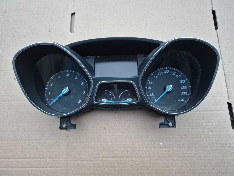 Licznik zegary 1.6 Ecoboost manual FOCUS MK3 197 tyś km europa