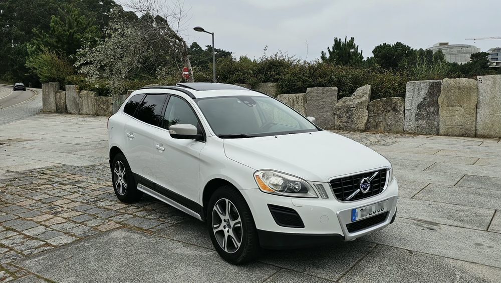 Volvo XC60 2.0D R-Design Nacional