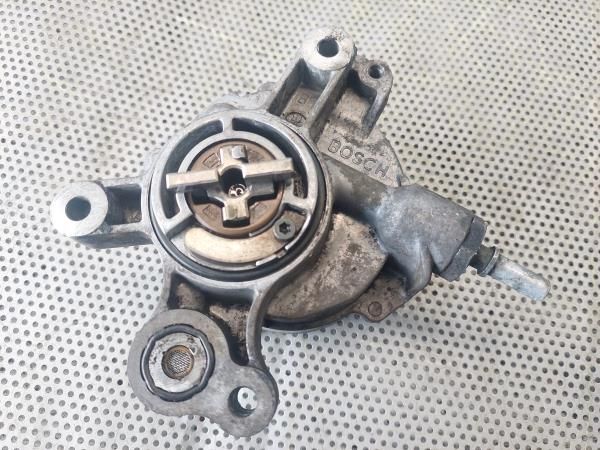Depressor dos travões / bomba de vácuo VOLVO V50 (MW)