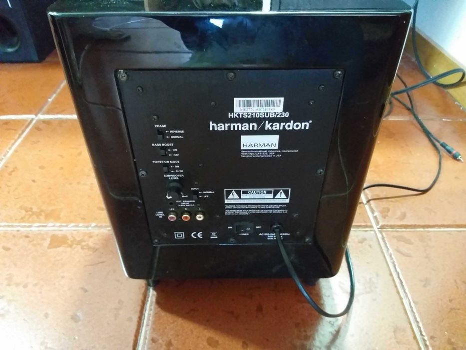 Subwoofer "Harman Kardon" Excelente Estado!