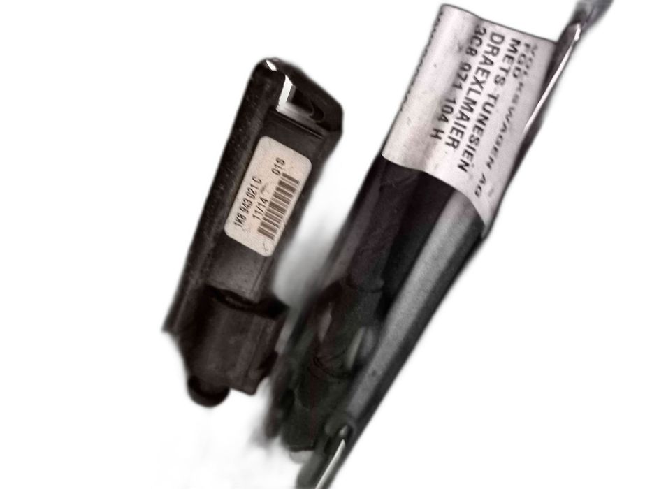 Pára-choques Trás VW CC B7 3C8807459B (OEM) | 3C8807443B (OEM) | 3C8807460B (OEM) | 3C8945105D (OEM) | 3C8945106D (OEM) | 3C8971104H (OEM) | 1K8943021