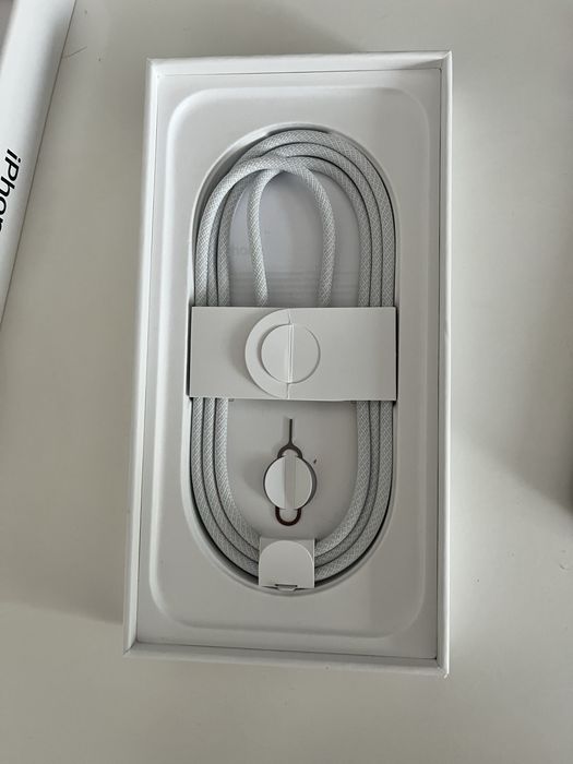 iPhone 16 128 GB na gwarancji