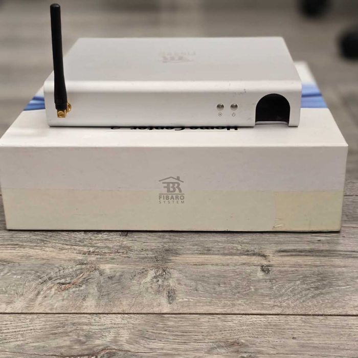 Система Умный дом Контролер Z-Wave FIBARO Home Center 2