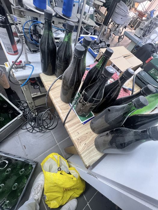 Lote varias garrafas de vidro