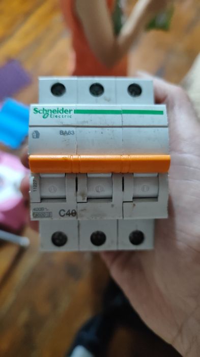 Автоматичний вимикач Schneider Electric ВА63  С40 10/3/С 3Р 10А 4,5 кА