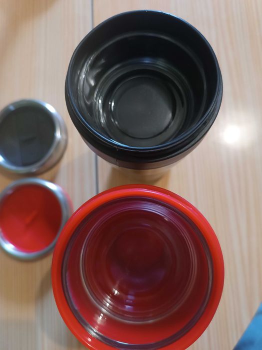 2 copos térmicos para usar no carro