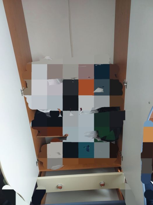 Продам письменный стол со шкафом в комплекте