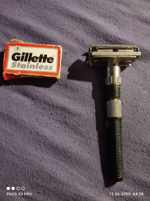 WIZAMET W11 maszynka golenia W-11 ładna + żyletka PRL