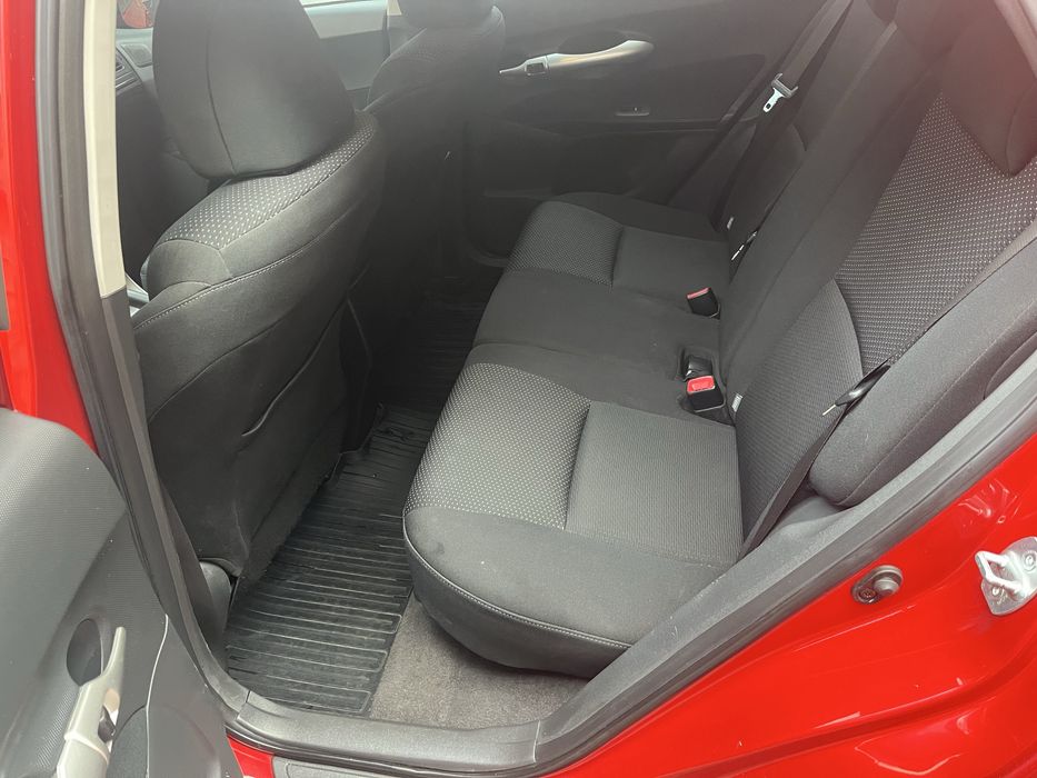 Toyota Auris 2012 (автомат)