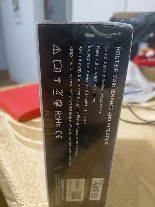 Dr pen przeznaczony do wykonywania zabiegów mezoterapi mikroigłowej
 D