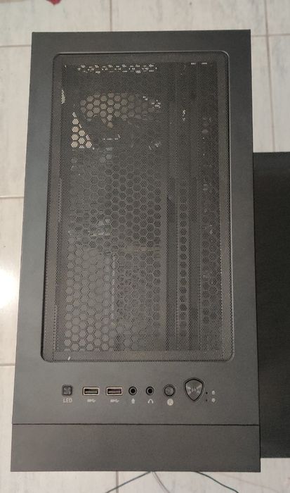 PC Gaming Ryzen 5700x + RTX 5060