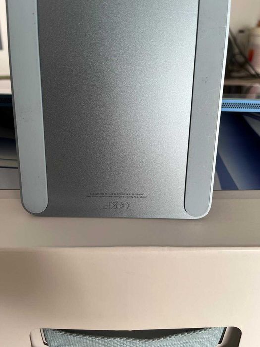 iMac Apple M3 24” Azul – Como Novo | 8GB RAM + 512GB SSD