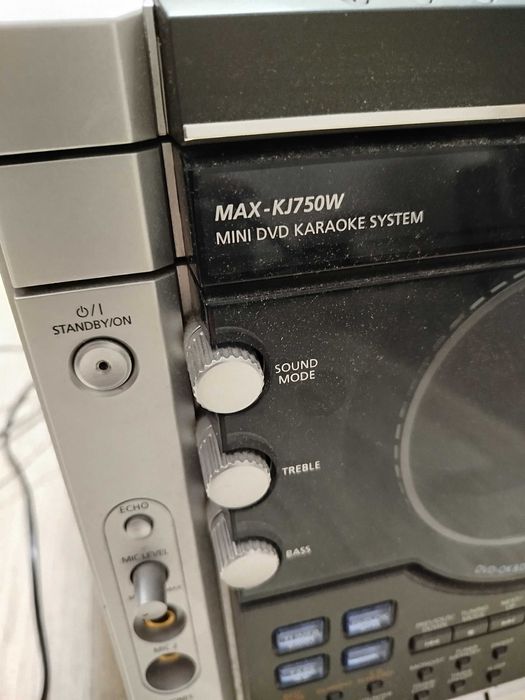 Музыкальный центр Samsung MAX-KJ750W