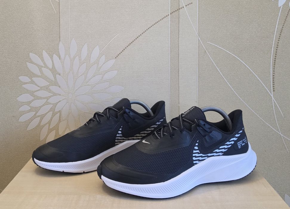 Кросівки чоловічі Nike Quest 3 Shield оригінал розмір 42