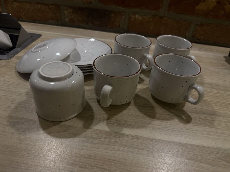 5 filiżanek z podstawkami retro - Sampson Bridgwood z serii Stonedale Tableware