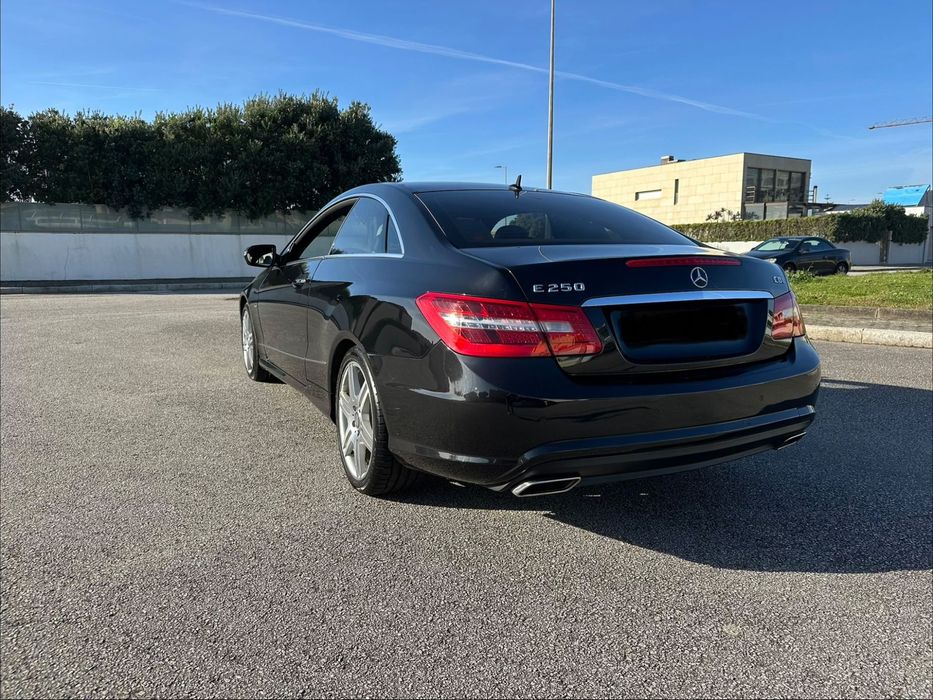 Mercedes-Benz E 250 CDi Avantgarde BlueEfficiency Auto