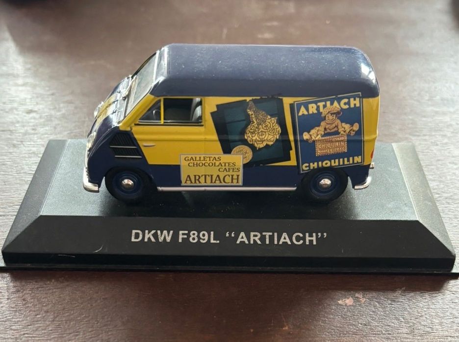 Coleção de carros miniaturas