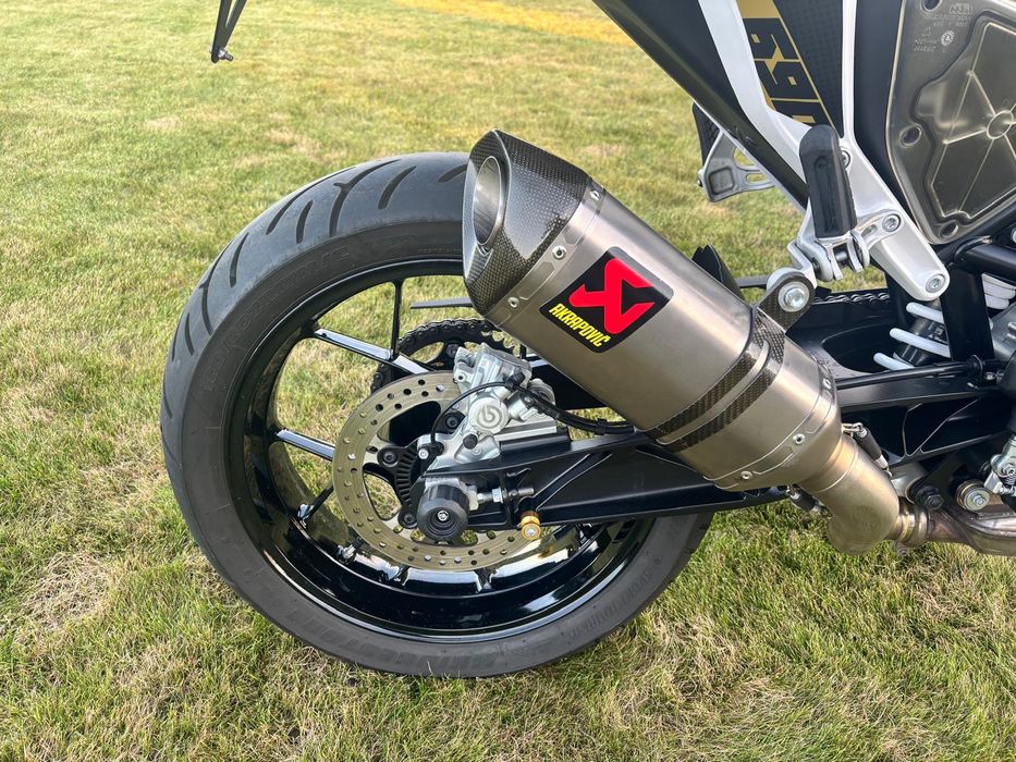 Piękny KTM 690 Duke 17r 17t km Akrapovic