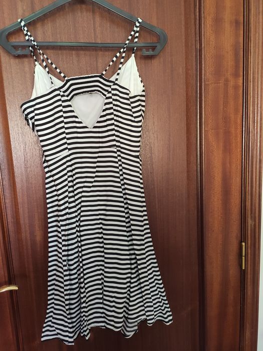 Vestido às riscas Bershka