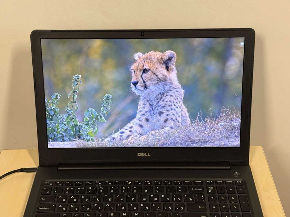 Ноутбук для навчання, роботи, ігор, Dell Vostro 5568 Діагональ 15.6