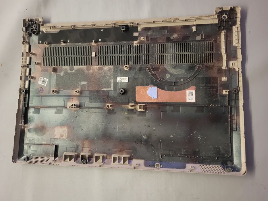 Sprzedam dolną obudowę do Laptopa LENOVO IDEA PAD 3 15IL05