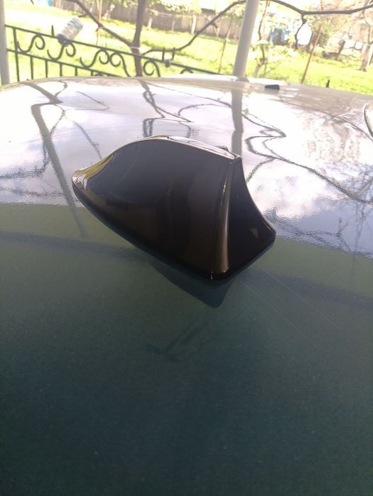 Антена-плавник для автомобіля