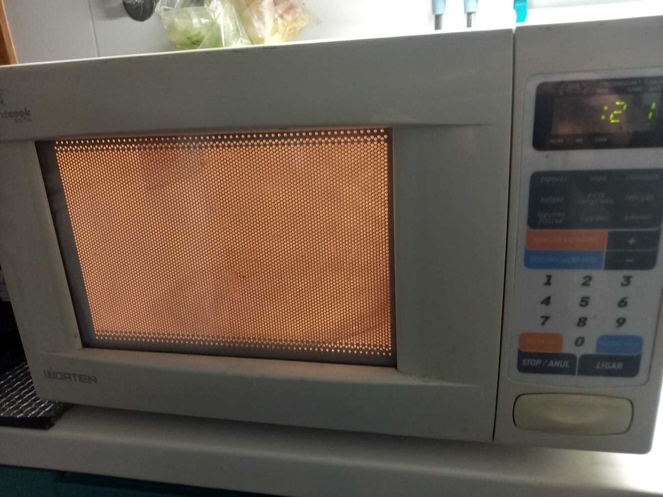 Micro-ondas Digital 1.200wts