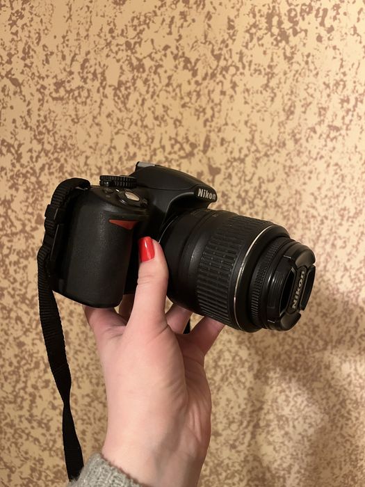 Продам Nikon D3100