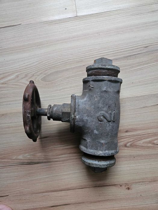 Zawór 2 cale , grzybkowy + 2 korki 2 cale