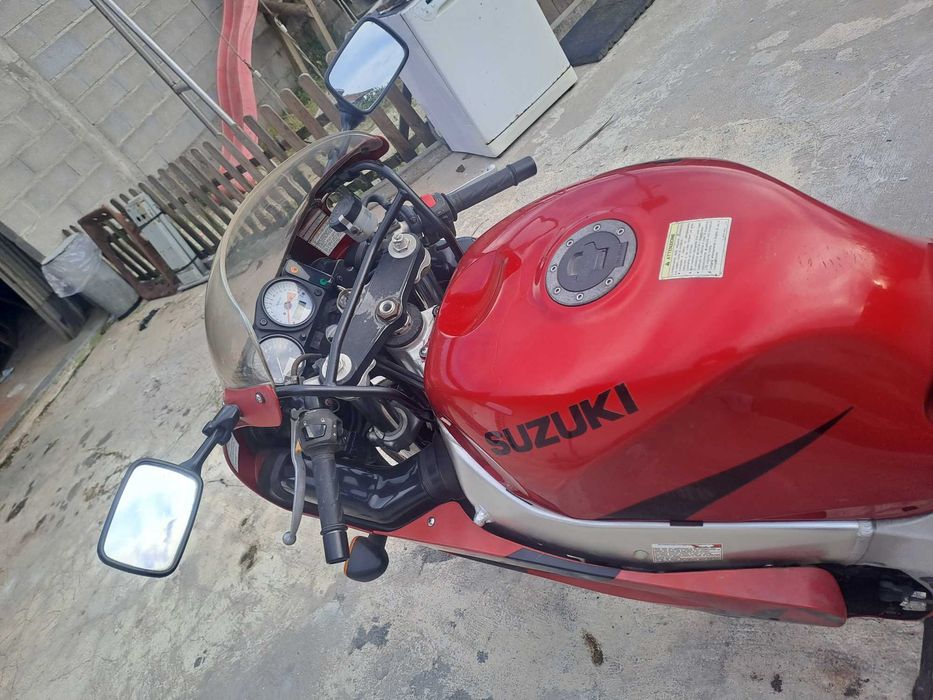 Suzuki GSXR 600.