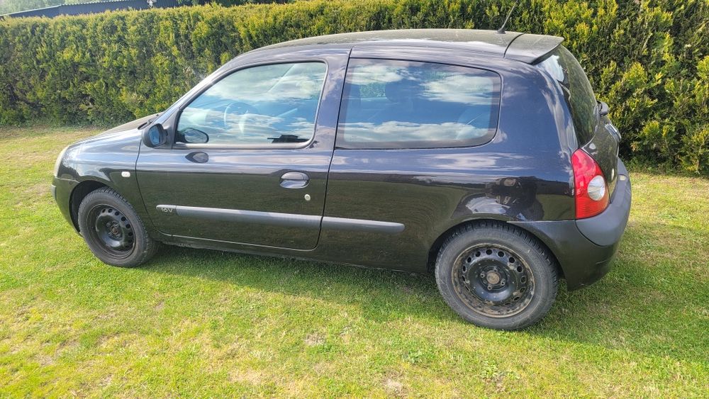 Renault Clio 1.2 rok 2003