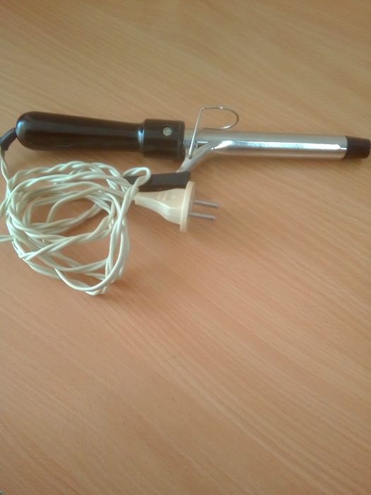 Плойка-електрощіпці