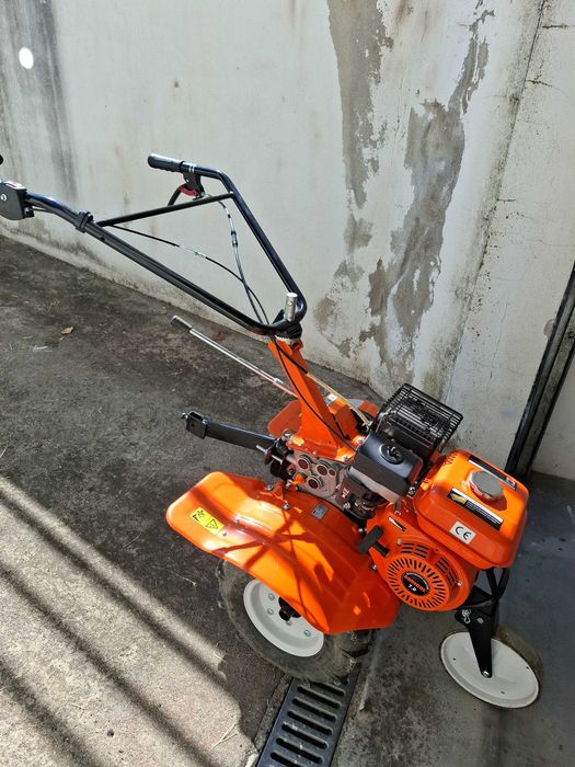 Motoenxada  como novo