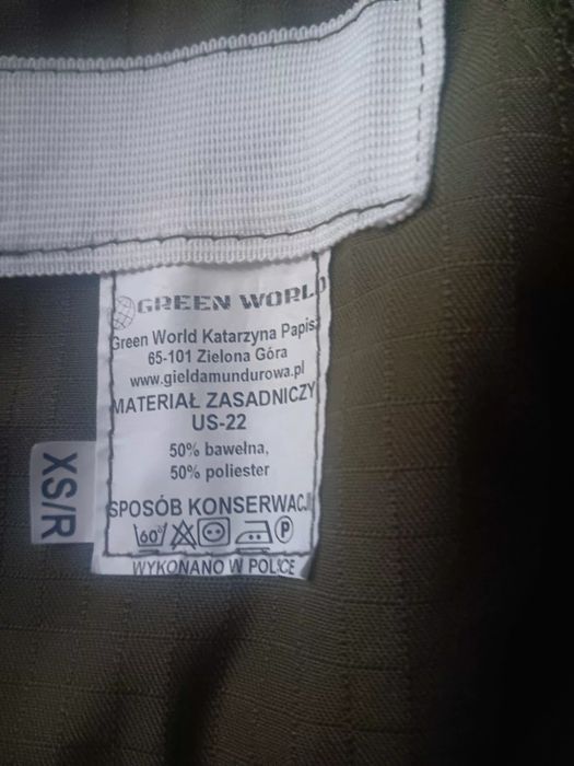 Mundur wojskowy kobiecy
